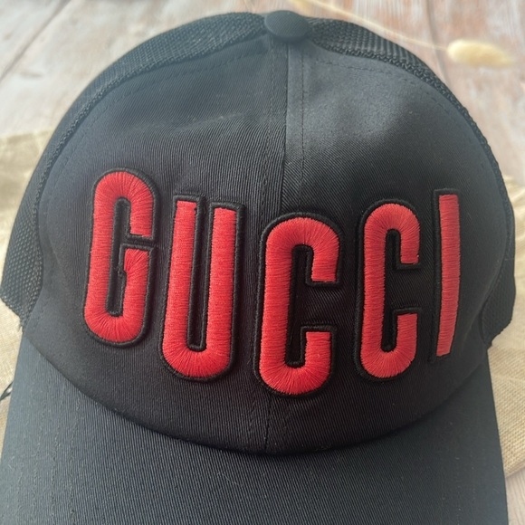 $795 New Authentic GUCCI Embroidered Logo Baseball Cap Black, Red Logo sz Large - Picture 4 of 15